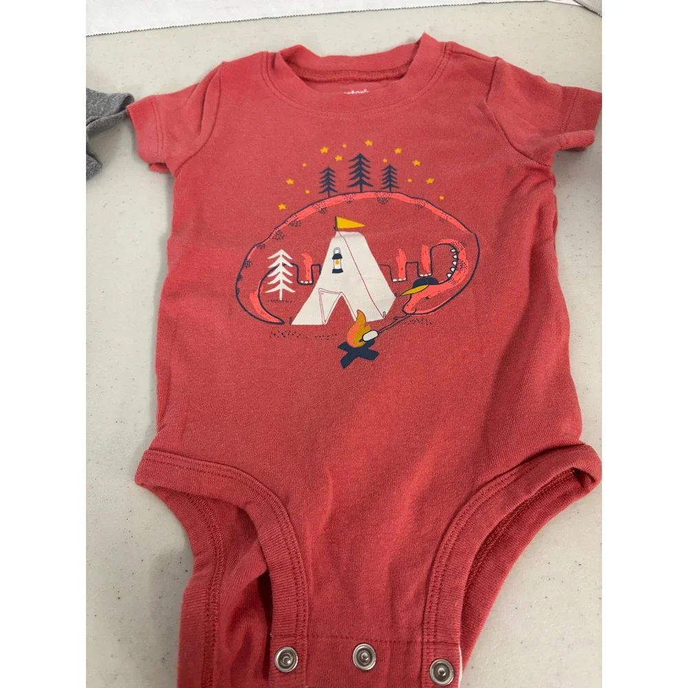 Carters Baby Boys 9M Bodysuit Set‎ 2PK Gray Solid Red Dinosaur Camping